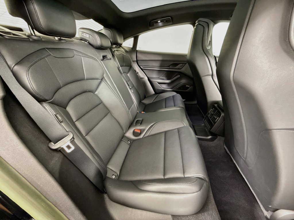 Certified 2023 Porsche Taycan 4S AWD/4WD image 28