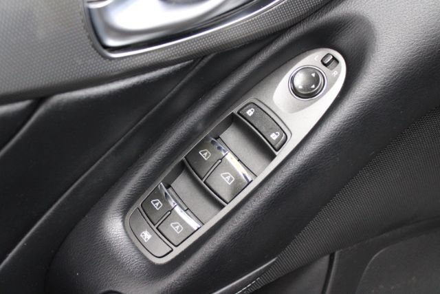 Used 2015 INFINITI Q50 w/ Moonroof Package RWD image 10