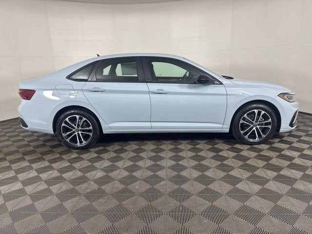 New 2026 Volkswagen Jetta Sport FWD image 2