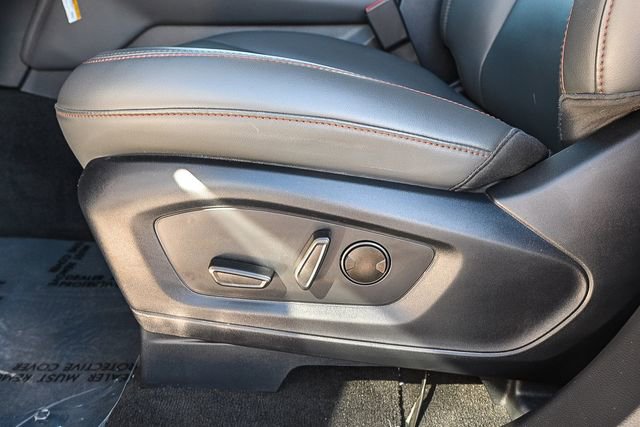 Used 2025 Ford Explorer Active w/ Active Comfort Package image 26