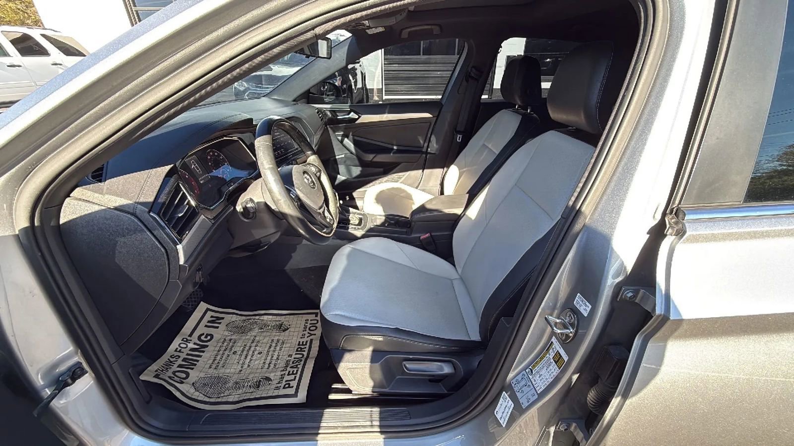 Used 2019 Volkswagen Jetta R-Line w/ R-Line Cold Weather Package image 14