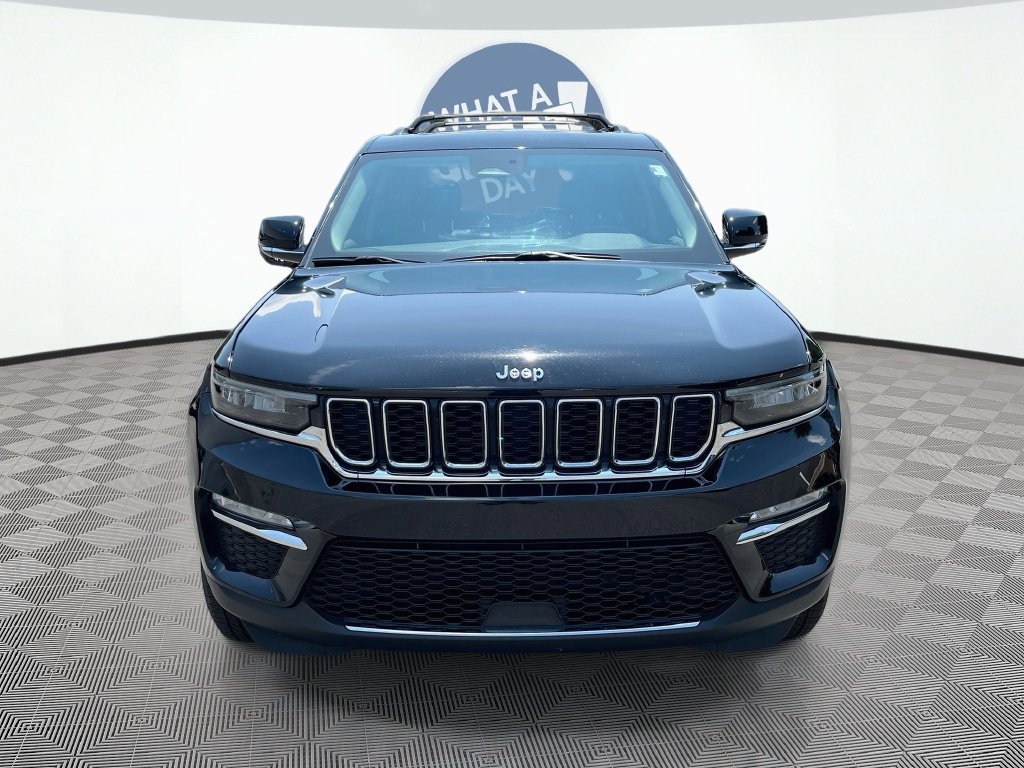 Used 2022 Jeep Grand Cherokee Limited AWD/4WD image 2