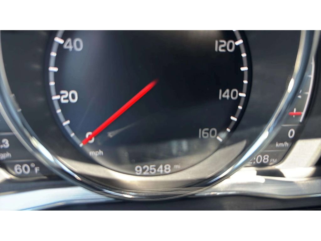 Used 2017 Volvo S60 T5 Inscription image 16