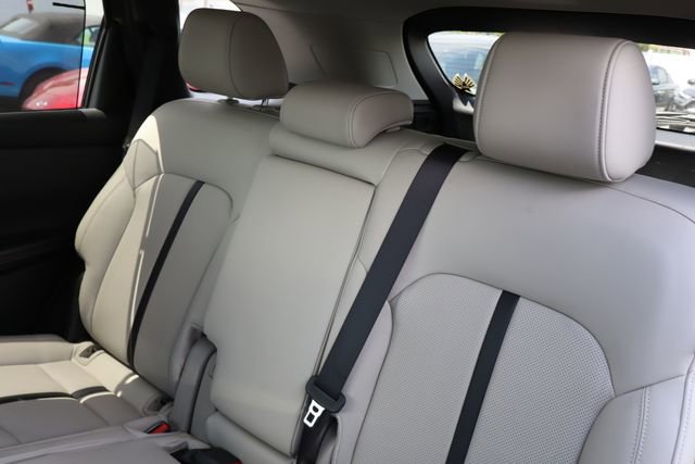 Used 2025 MAZDA CX-70 3.3 Turbo w/ Preferred Package AWD/4WD image 7