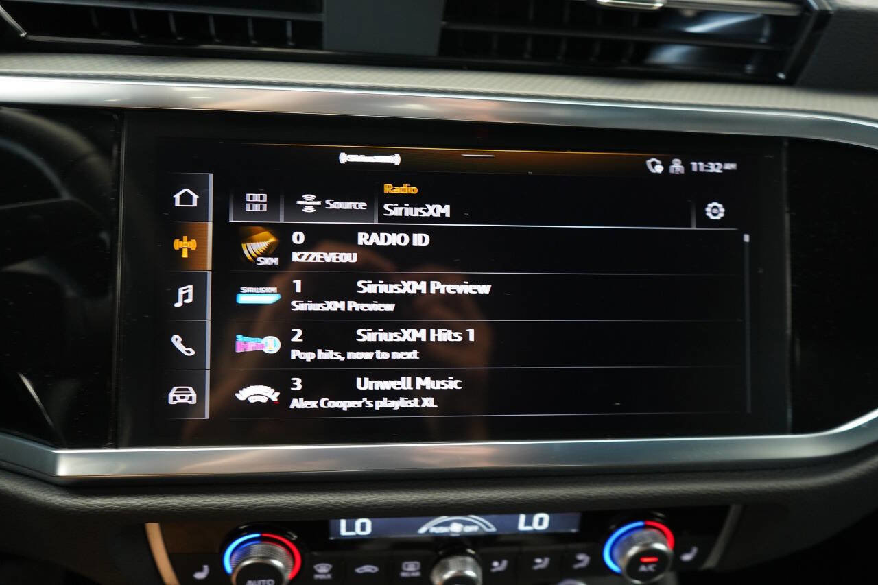 Used 2024 Audi Q3 2.0T Premium Plus w/ Premium Plus Package image 86