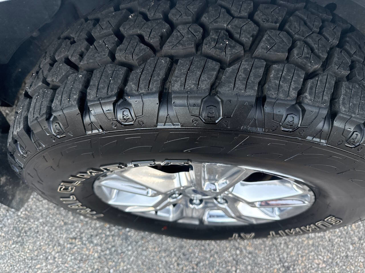 Used 2017 Ford F150 XLT w/ XTR Package image 7