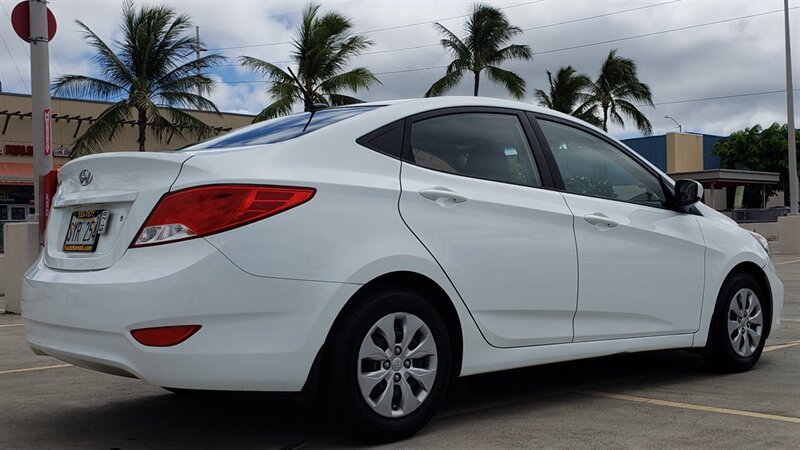 Used 2016 Hyundai Accent SE FWD image 6