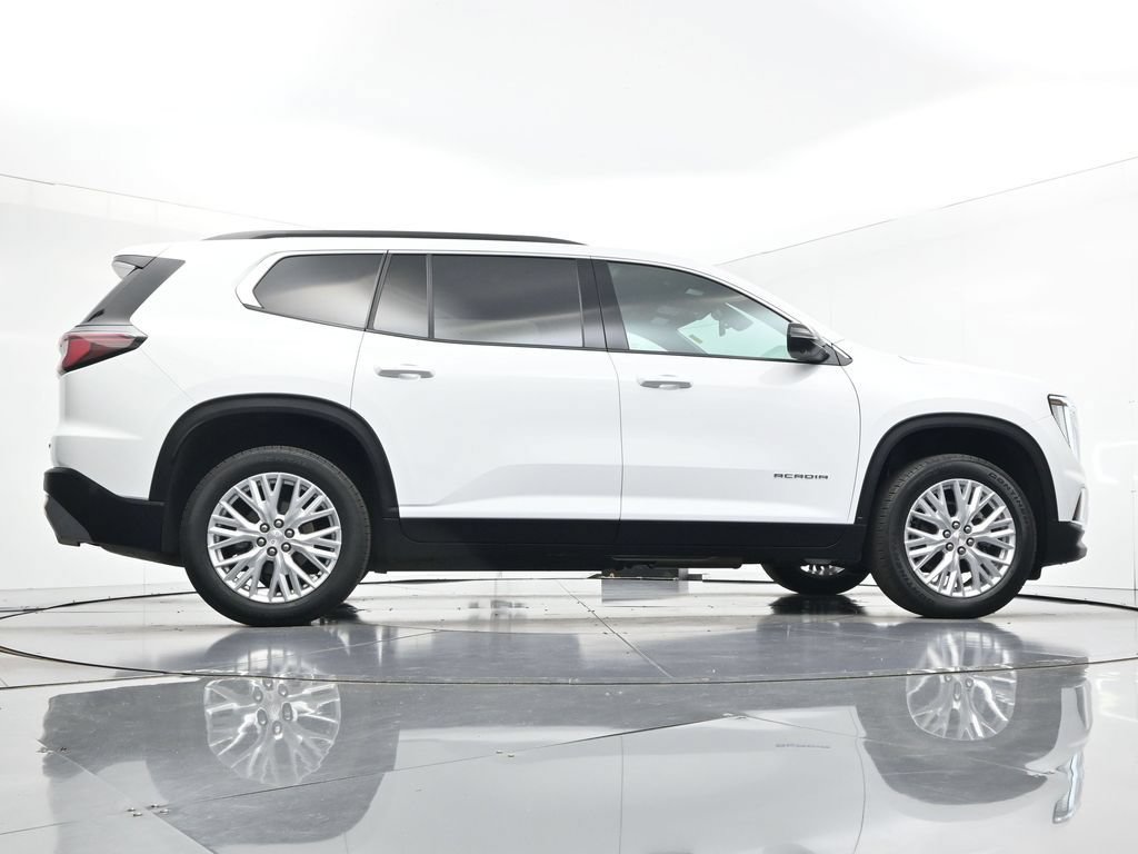 Used 2025 GMC Acadia Elevation w/ Elevation Premium Package AWD/4WD image 32