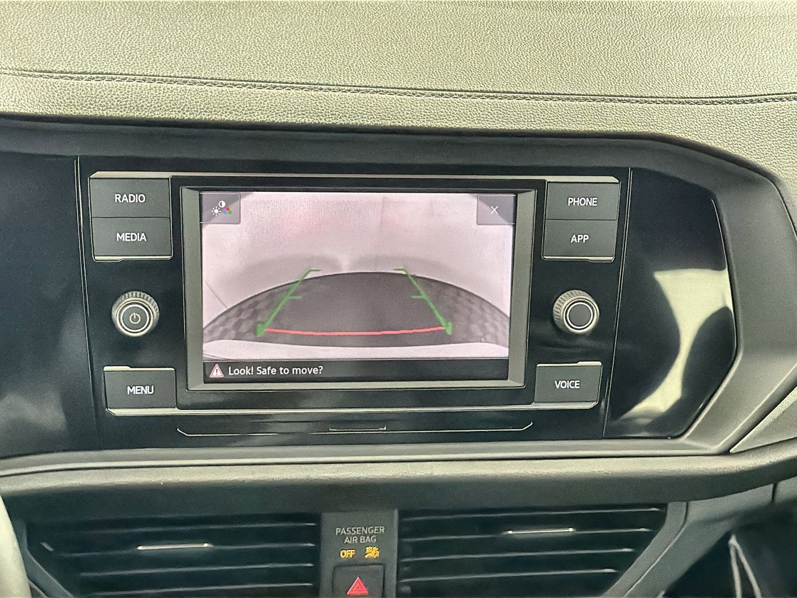 Used 2023 Volkswagen Jetta Sport image 19