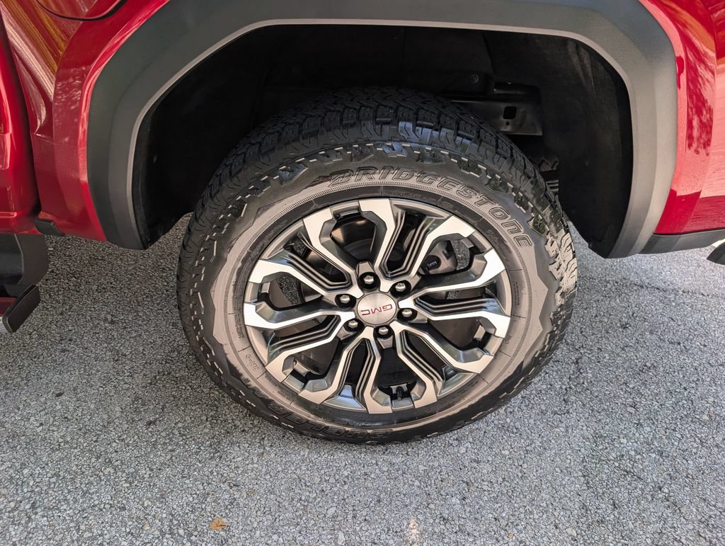 Used 2023 GMC Canyon Denali AWD/4WD image 13