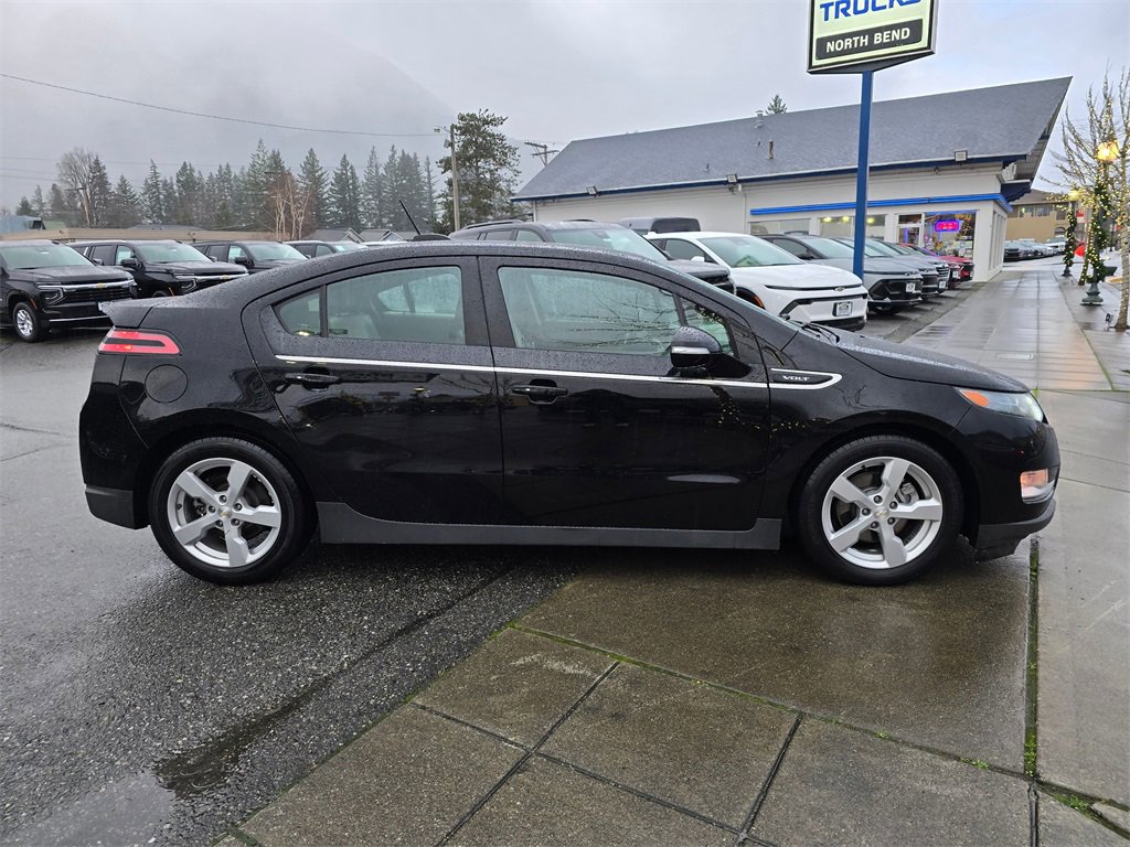 Used 2015 Chevrolet Volt Premium w/ Premium Trim Package image 4