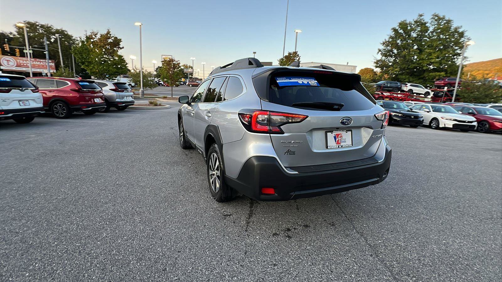Used 2025 Subaru Outback Premium w/ Popular Package #1A image 6