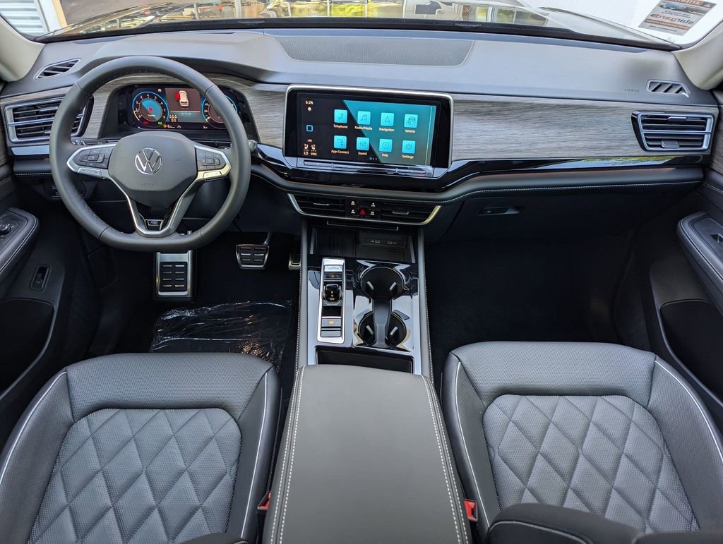 New 2026 Volkswagen Atlas SEL Premium R-Line image 17