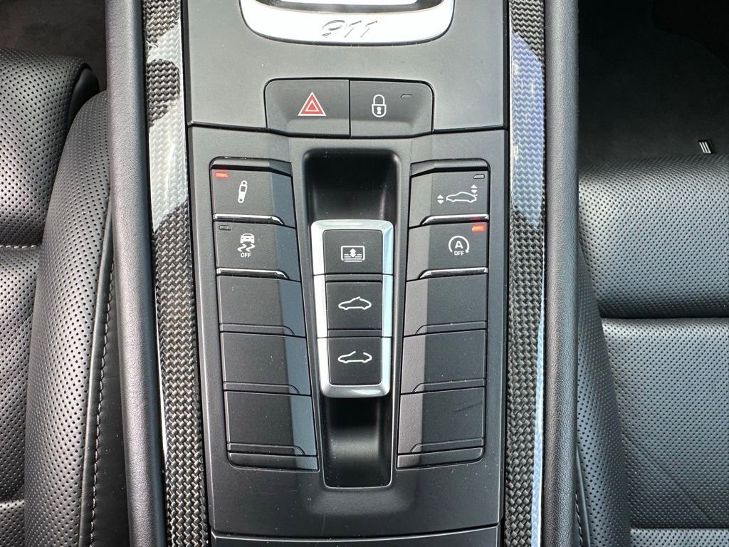 Certified 2019 Porsche 911 Turbo AWD/4WD image 32