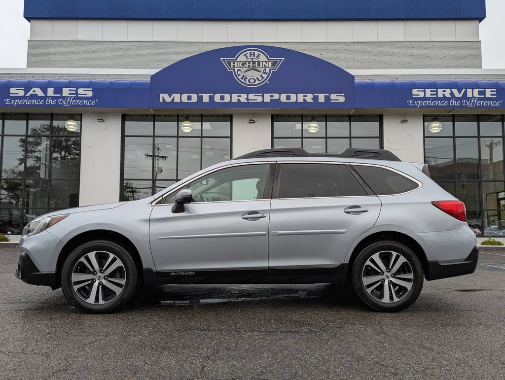 Used 2019 Subaru Outback 3.6R Limited AWD/4WD image 1