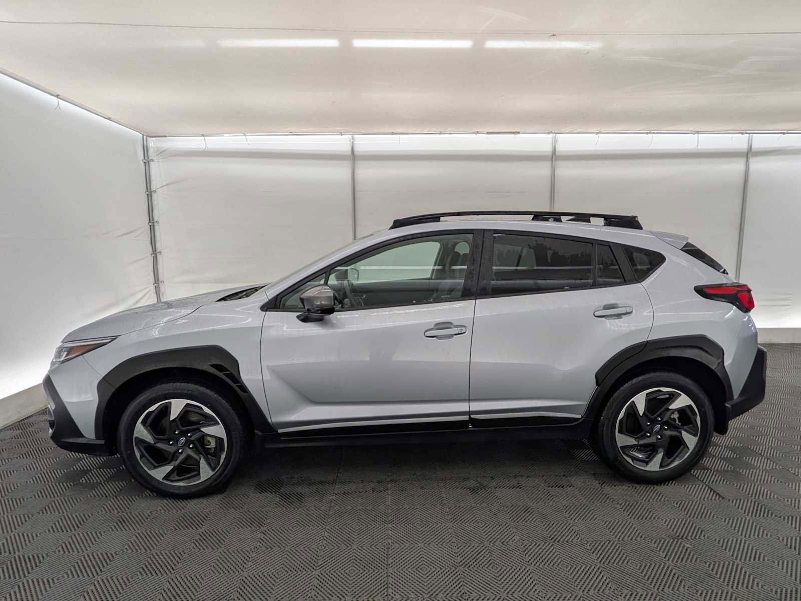 Used 2024 Subaru Crosstrek 2.5i Limited w/ Crosstrek Mirror Package image 3
