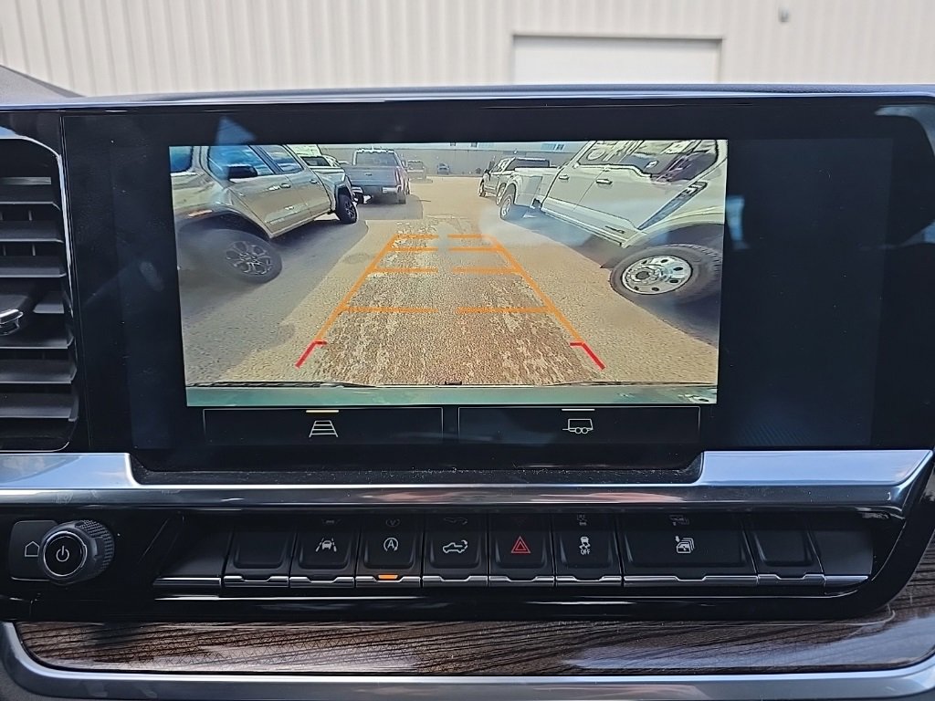 Used 2025 Chevrolet Silverado 1500 LT image 25