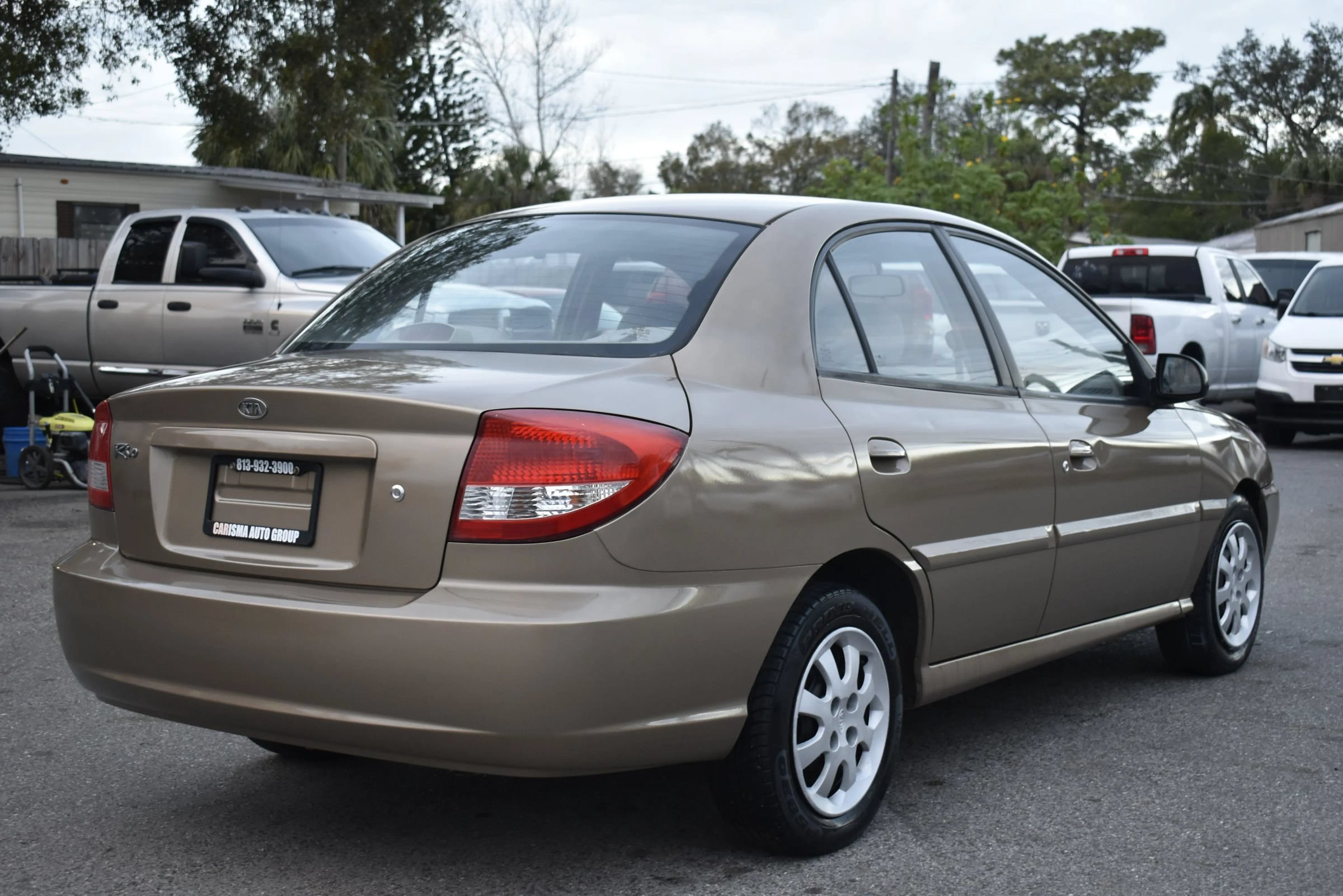 Used 2005 Kia Rio Sedan FWD image 8