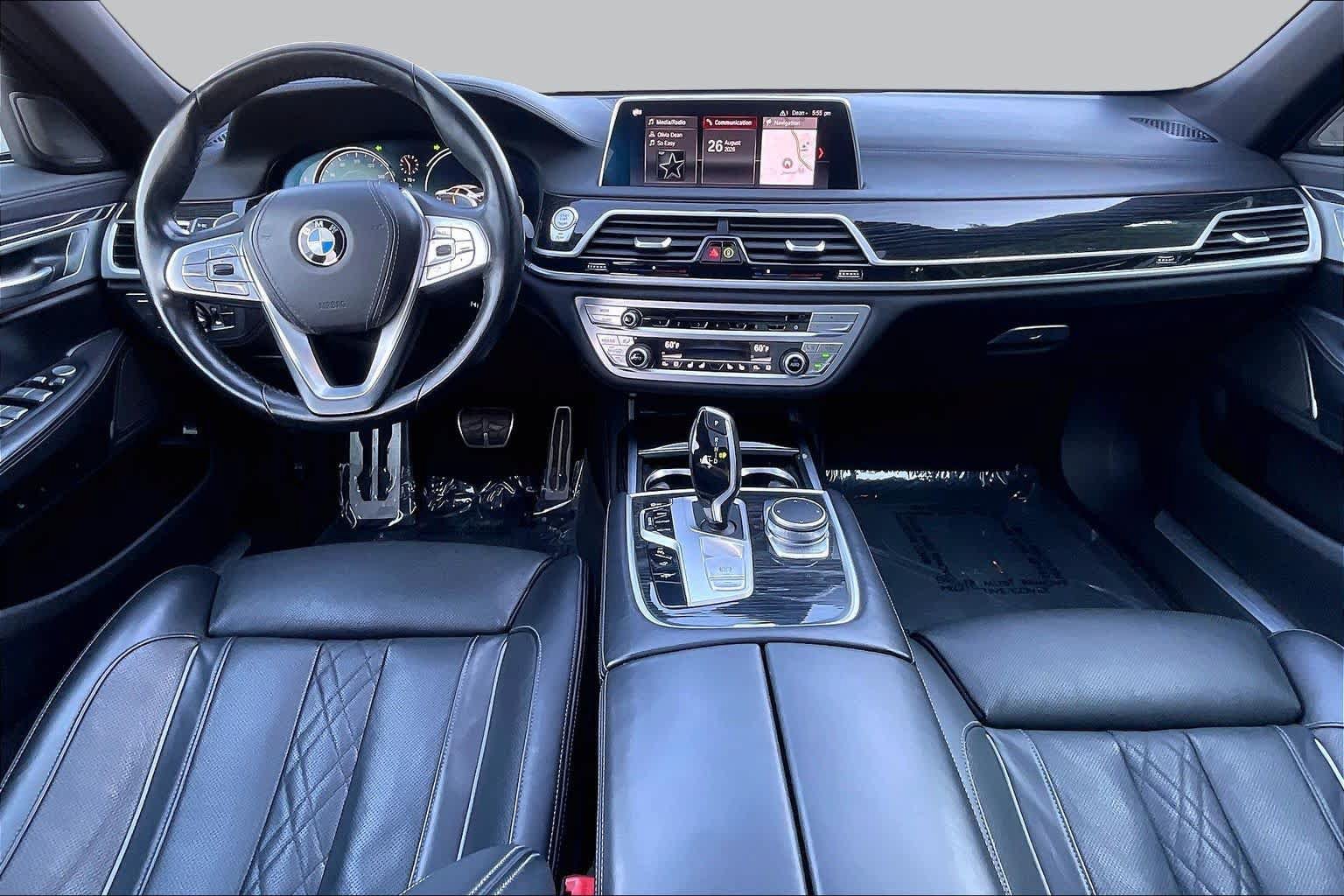 Used 2019 BMW 750i xDrive w/ M Sport Package AWD/4WD image 15