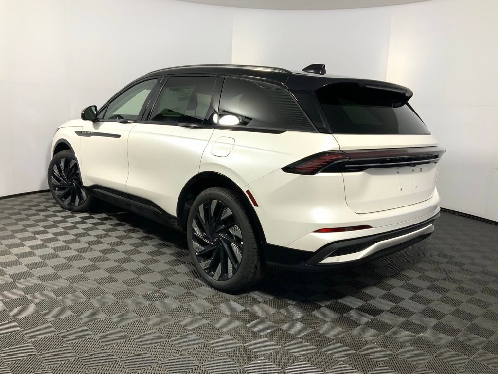 New 2026 Lincoln Nautilus Reserve image 10