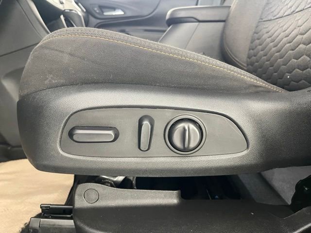 Used 2020 Chevrolet Equinox LT FWD image 34