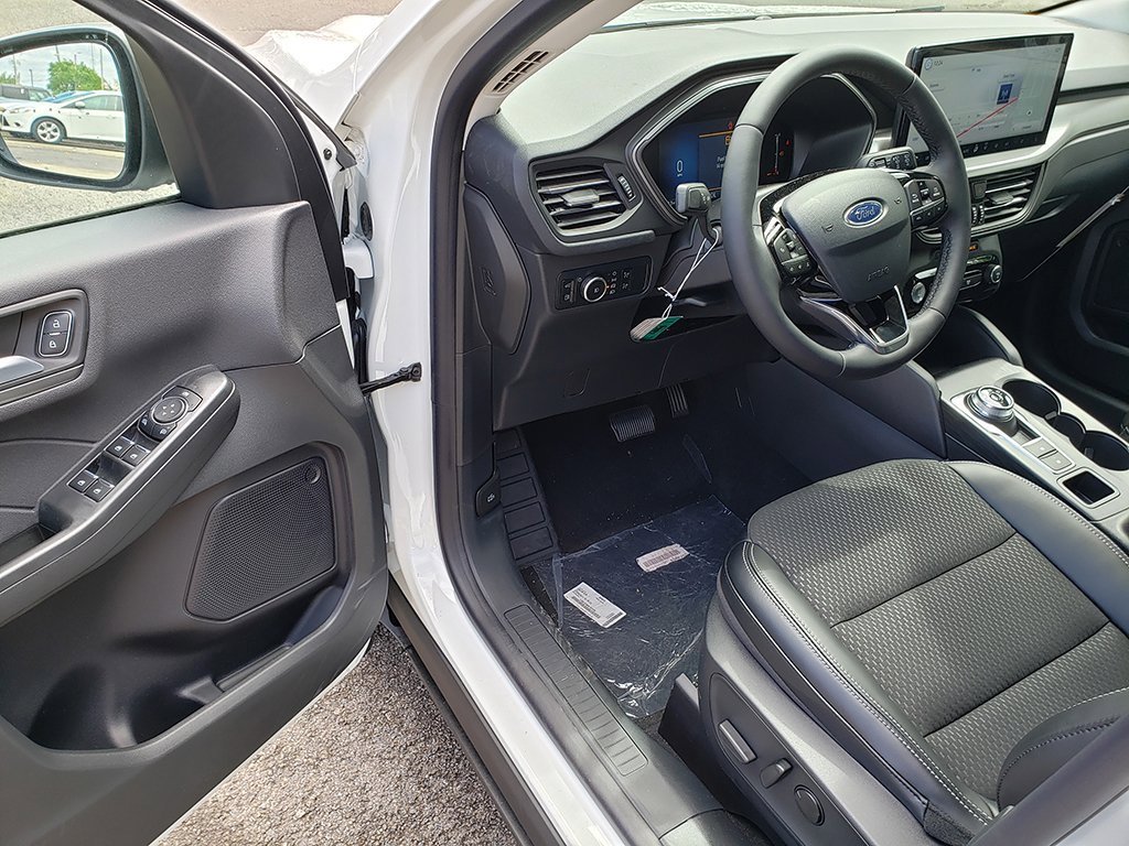 New 2024 Ford Escape Base image 9