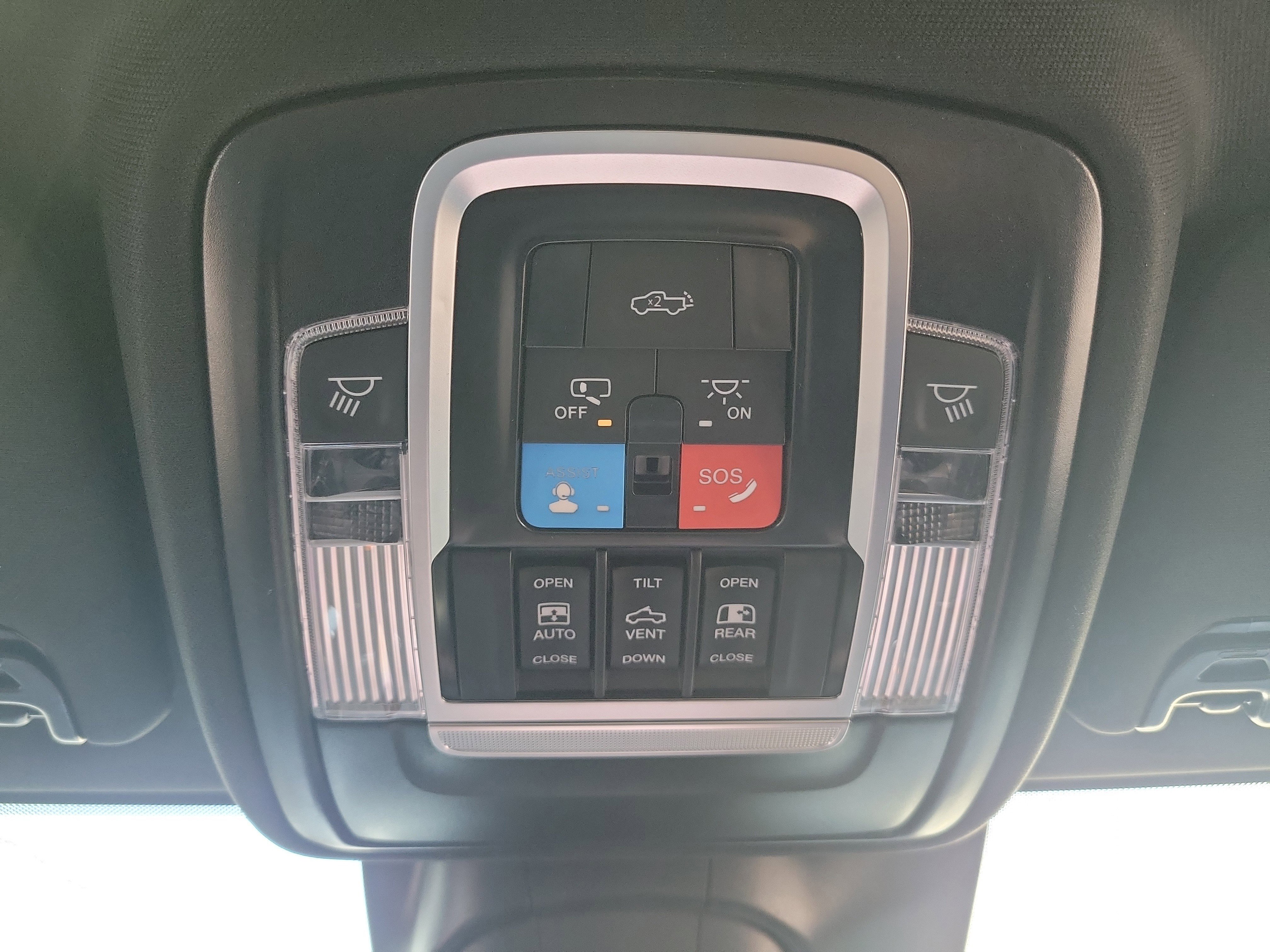 New 2026 RAM 2500 Limited image 12