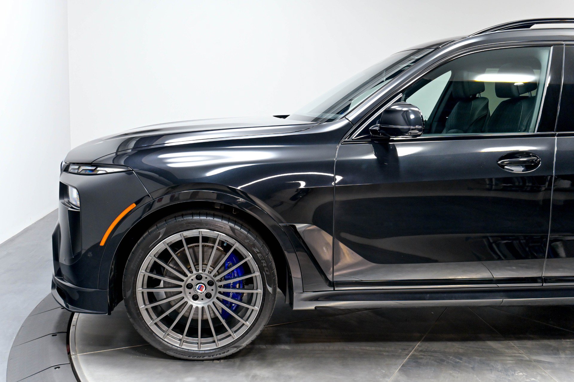 Used 2023 BMW ALPINA XB7 AWD/4WD image 46