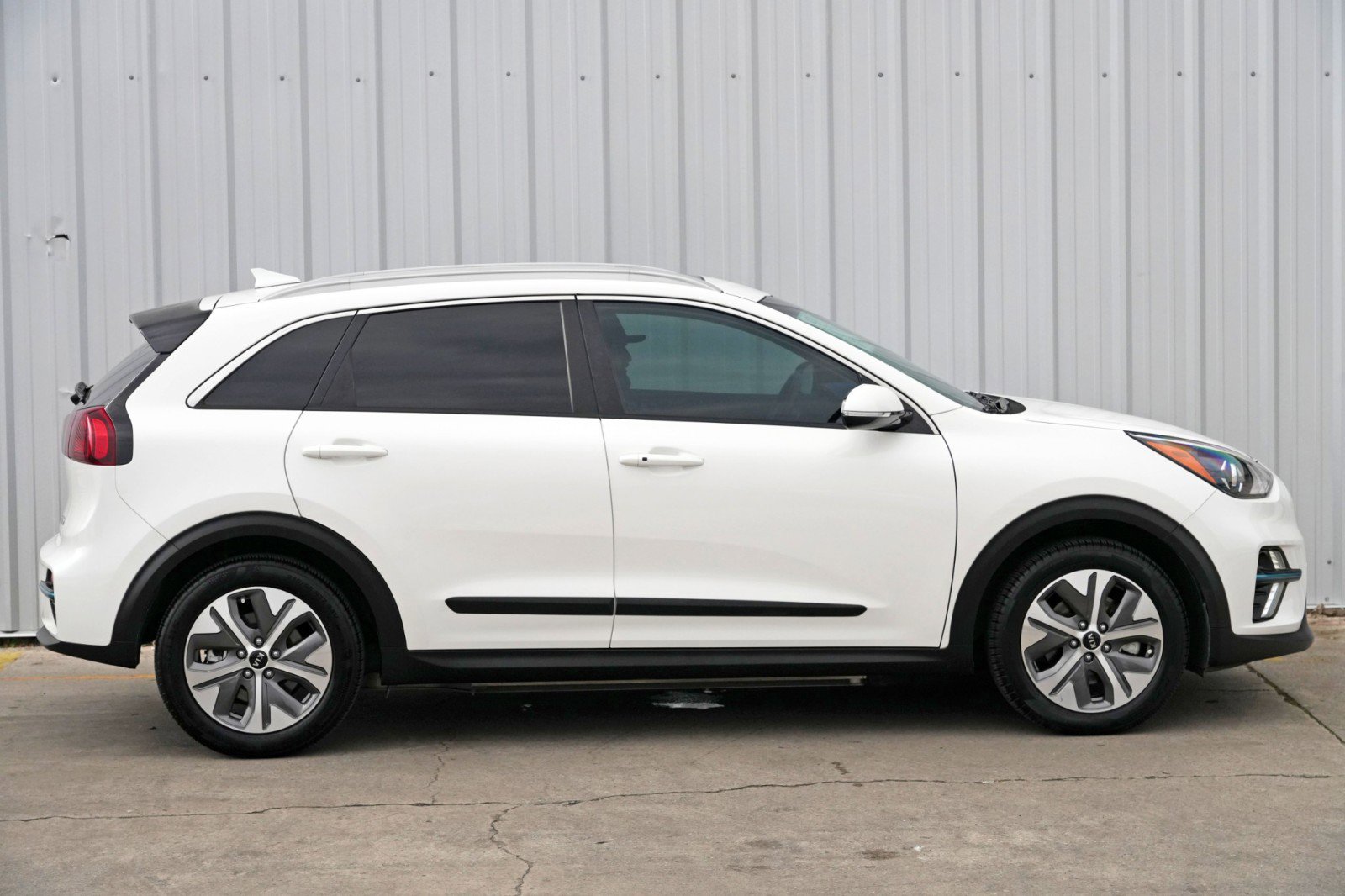 Used 2020 Kia Niro EX Premium w/ Cold Weather Package image 50