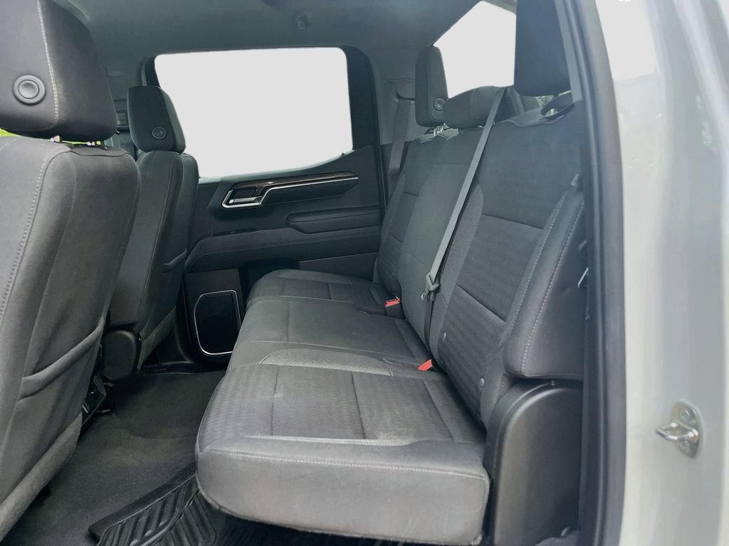 Used 2022 Chevrolet Silverado 1500 LT AWD/4WD image 25