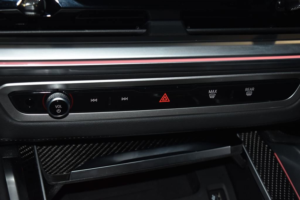 Certified 2024 BMW XM AWD/4WD image 13