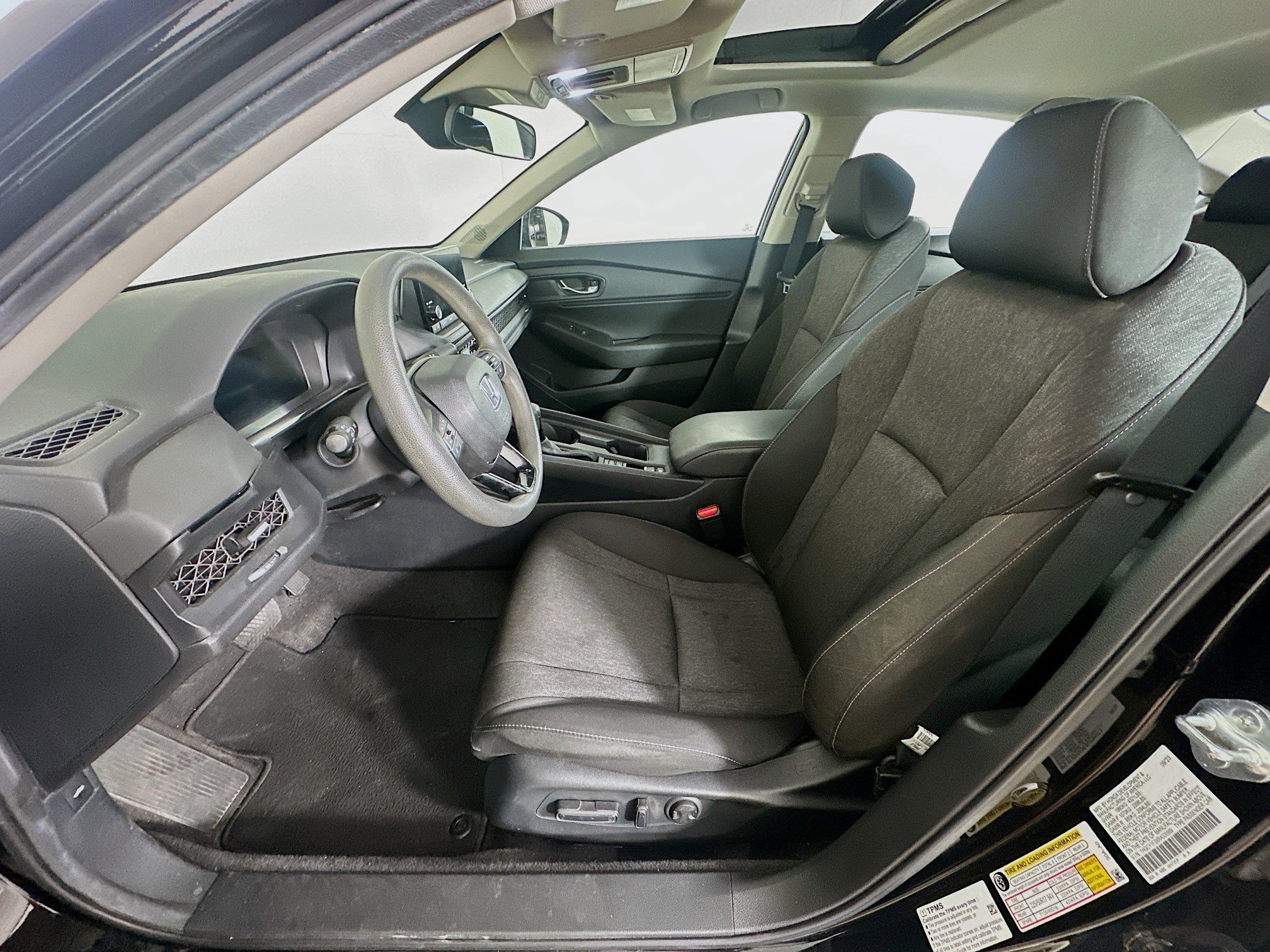Used 2024 Honda Accord EX image 13