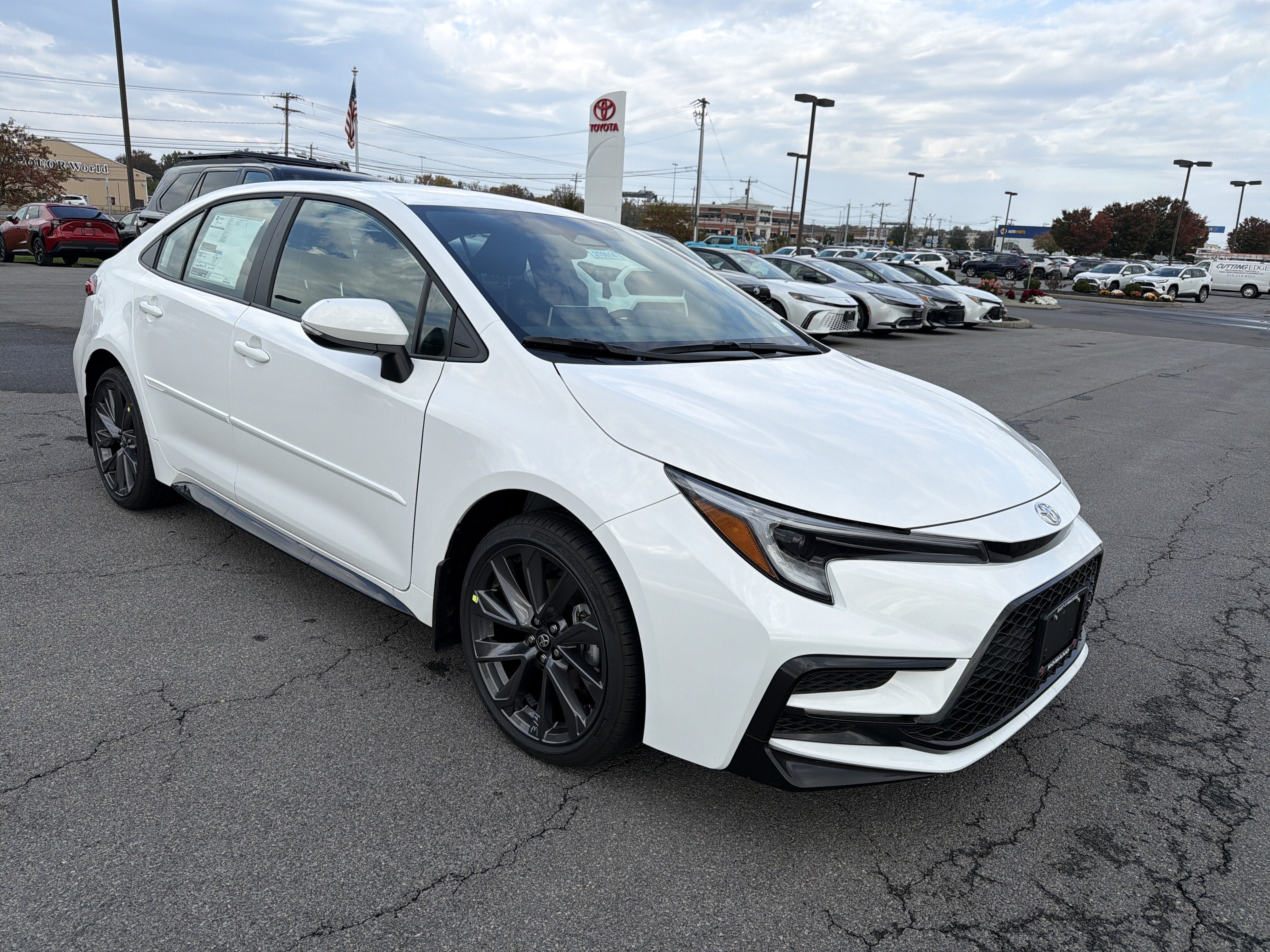 New 2027 Toyota Corolla SE FWD image 2
