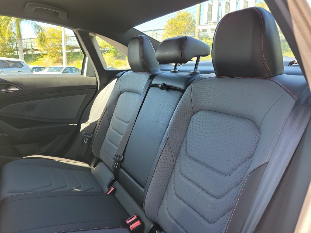 New 2027 Volkswagen Jetta GLI Autobahn FWD image 7