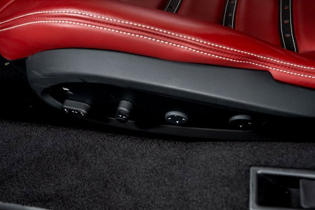 Used 2022 Ferrari F8 Tributo image 23