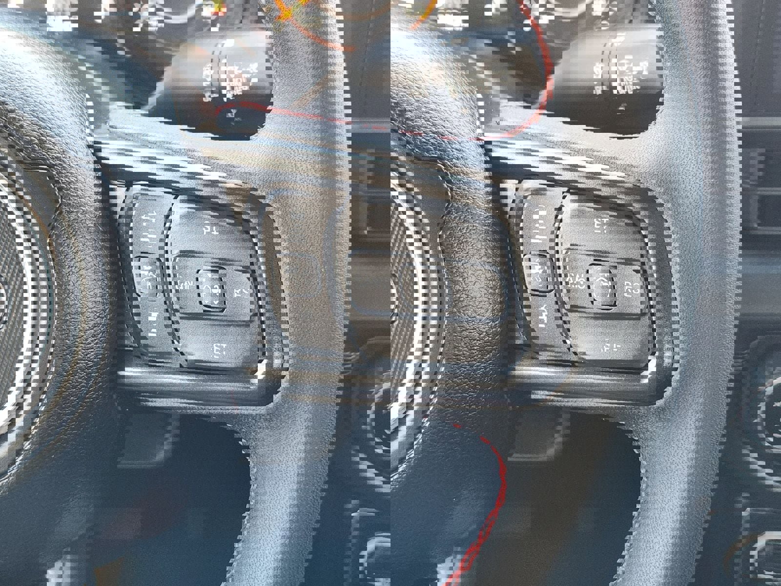 Used 2024 Jeep Gladiator Rubicon image 37