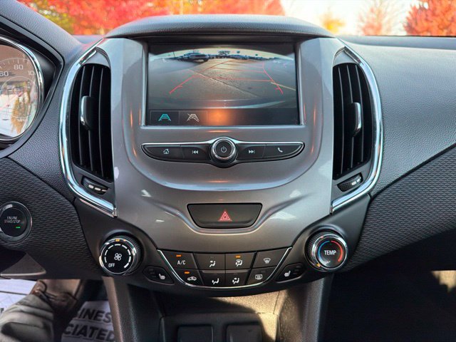 Used 2016 Chevrolet Cruze LT w/ Convenience Package FWD image 18