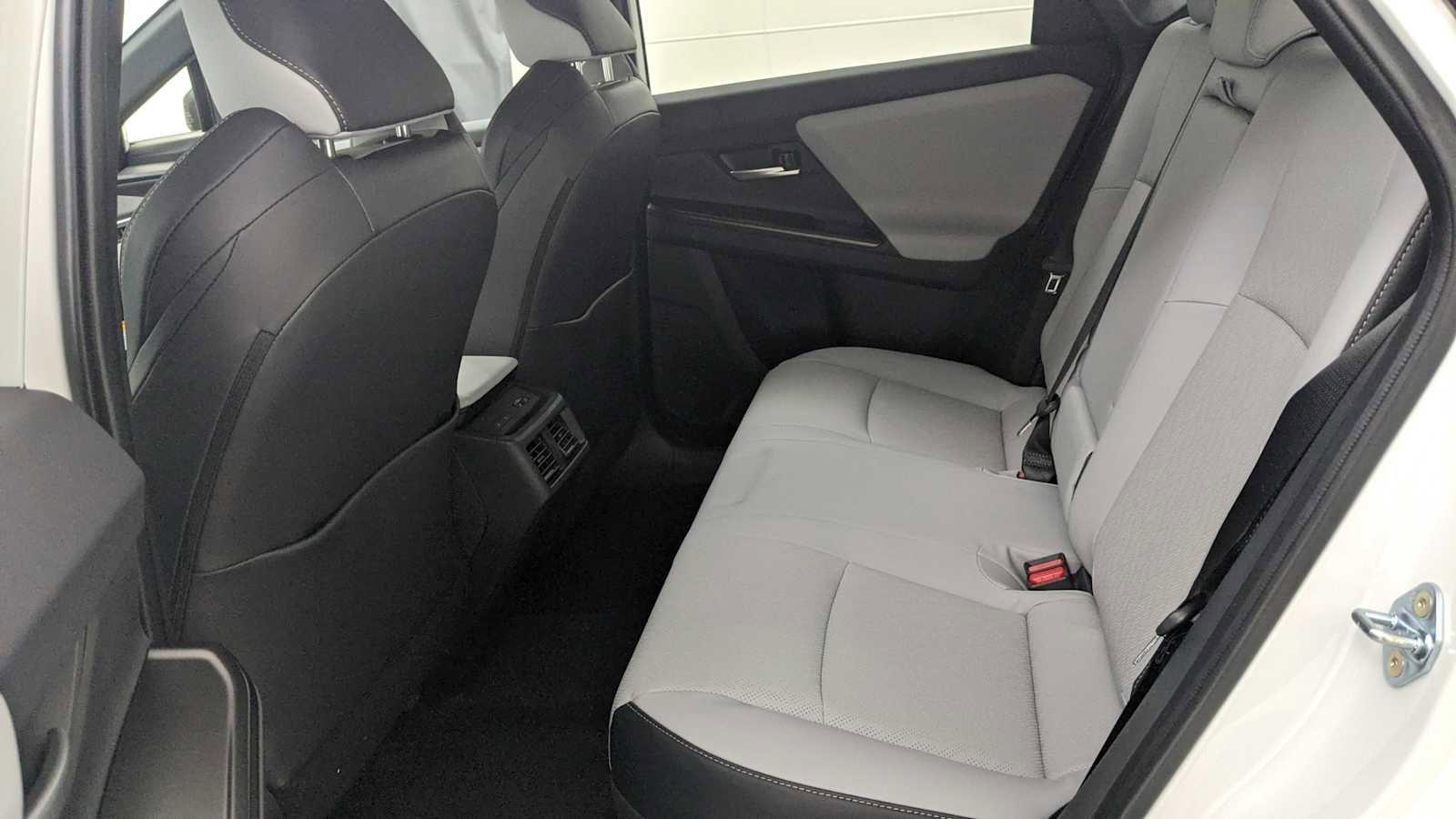 New 2026 Subaru Solterra image 24