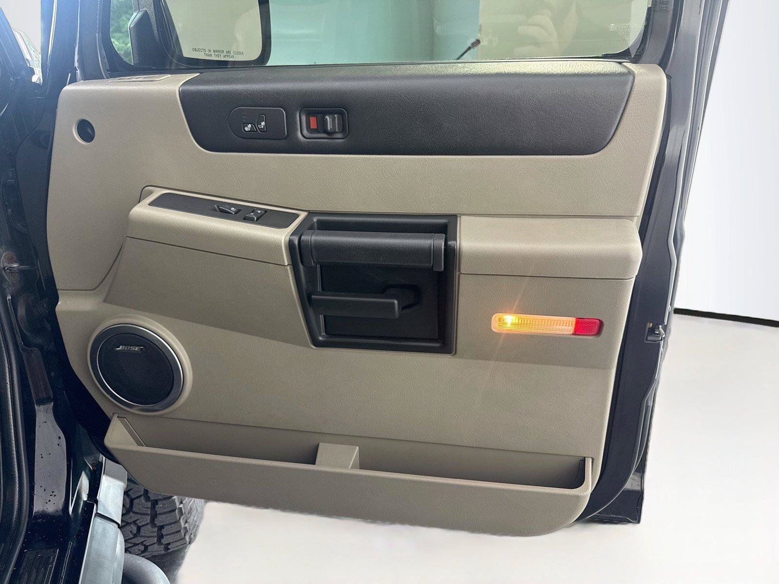Used 2006 HUMMER H2 SUT AWD/4WD image 16