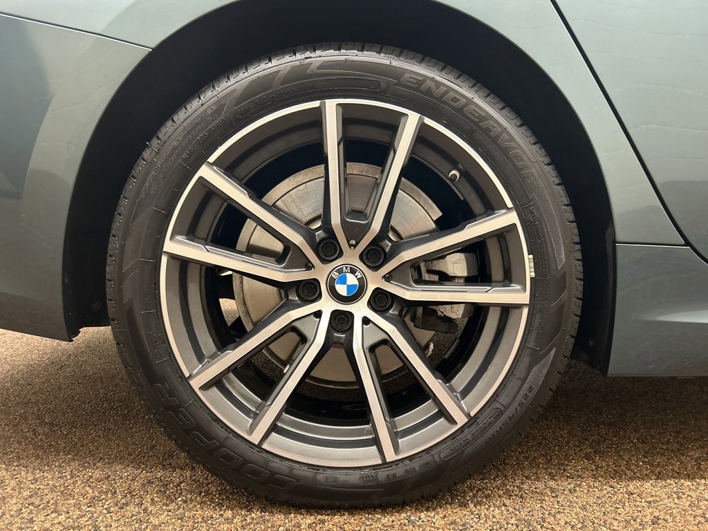 Used 2019 BMW 330i xDrive Sedan w/ Convenience Package image 28