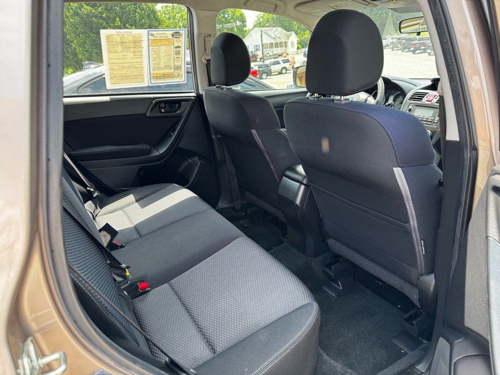 Used 2015 Subaru Forester 2.5i image 21