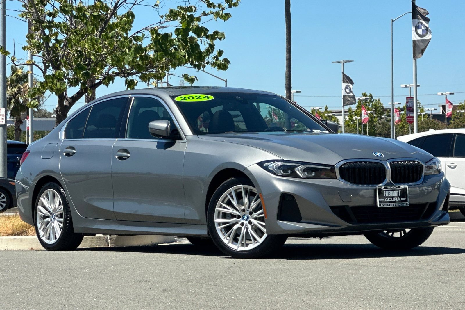 Used 2024 BMW 330e RWD image 2