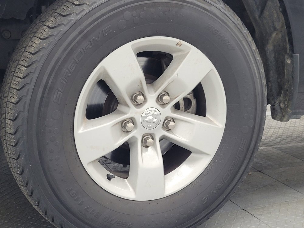 Used 2022 RAM 1500 Classic SLT image 31