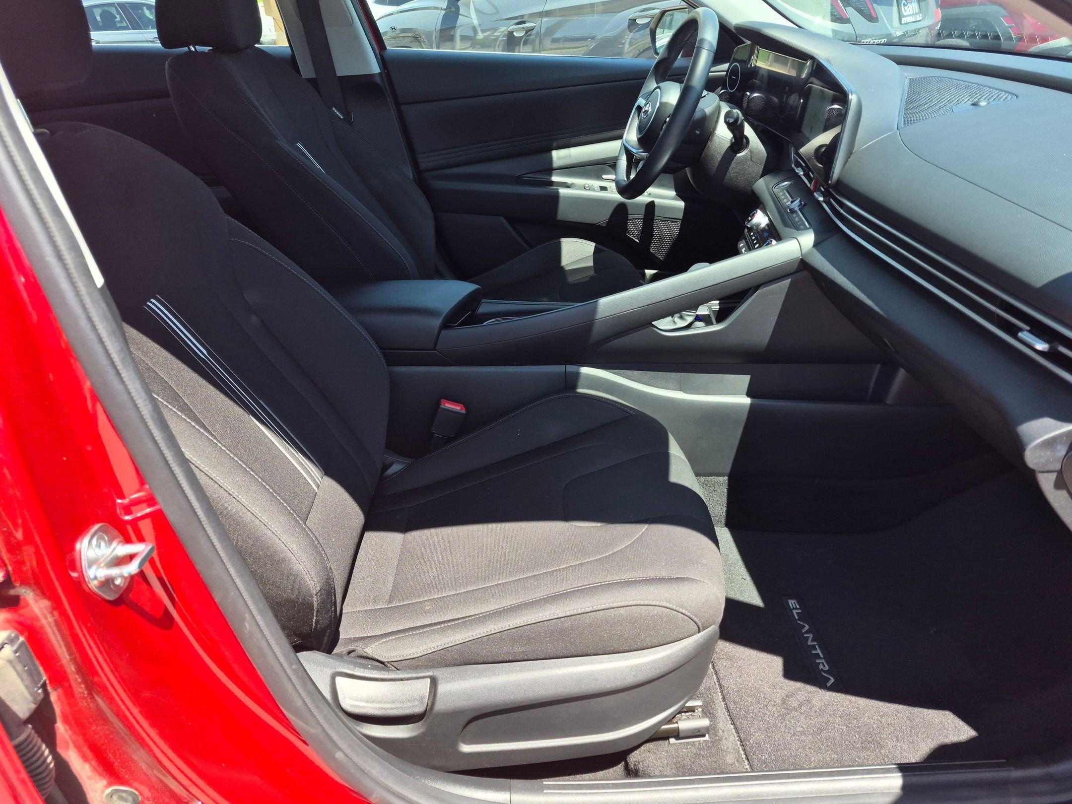 Certified 2023 Hyundai Elantra SEL w/ Convenience Package FWD image 33