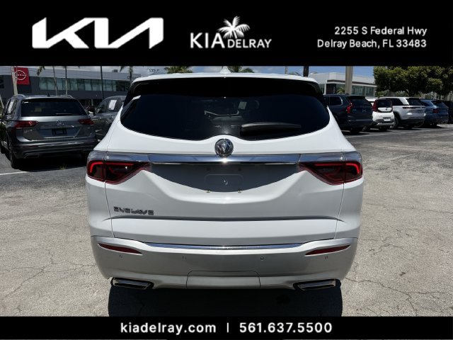 Used 2023 Buick Enclave Essence FWD image 4