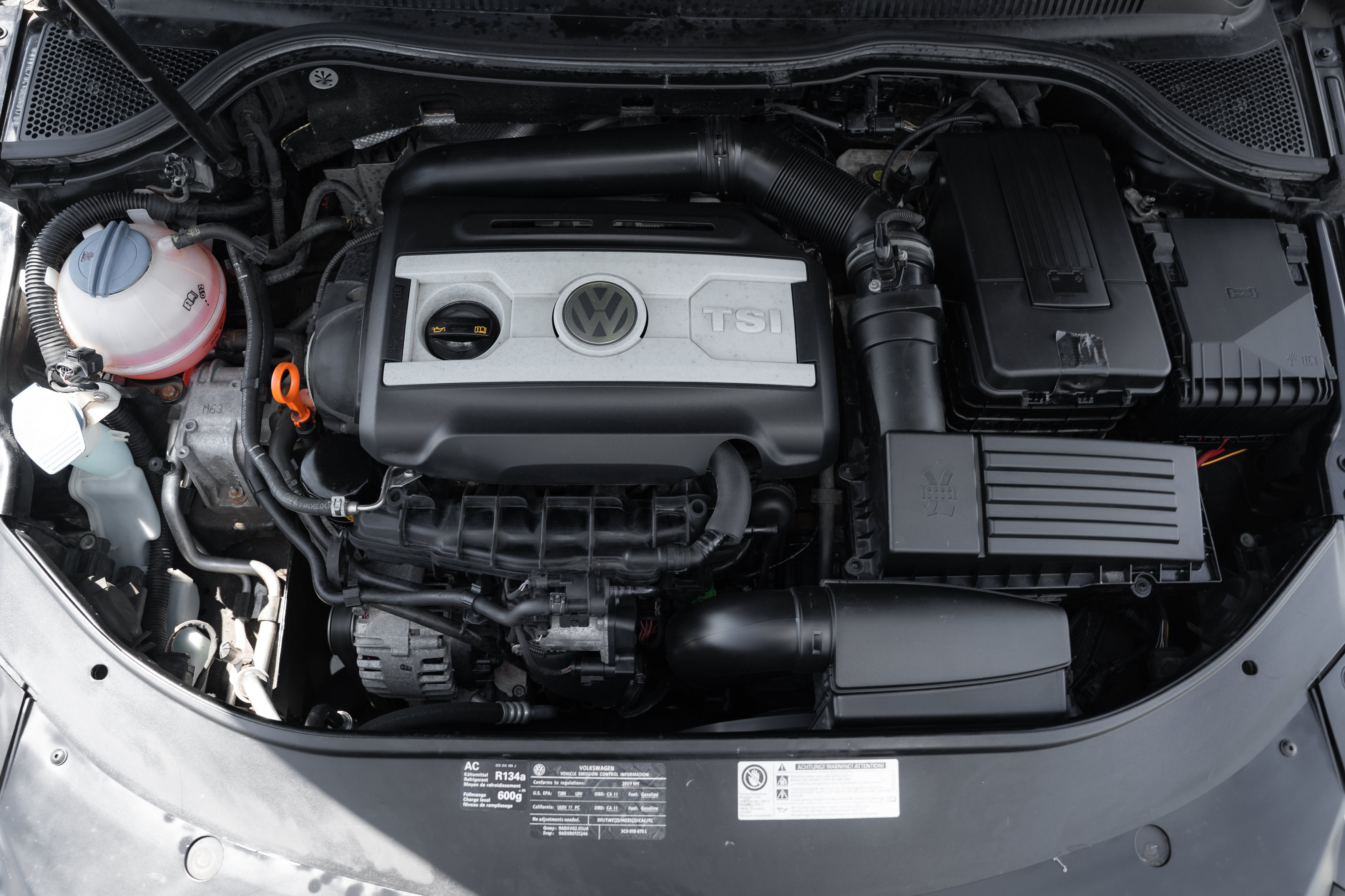 Used 2009 Volkswagen CC Luxury FWD image 29
