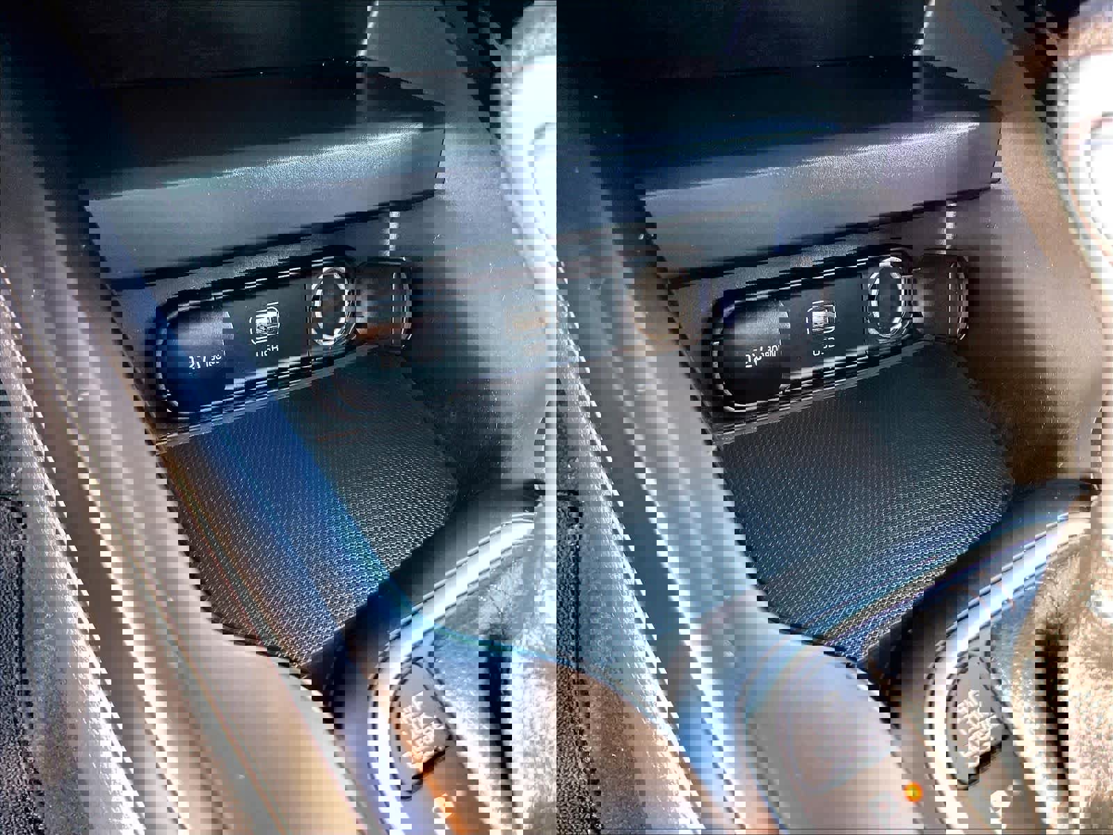 Used 2023 Kia Soul LX w/ LX Technology Package image 25