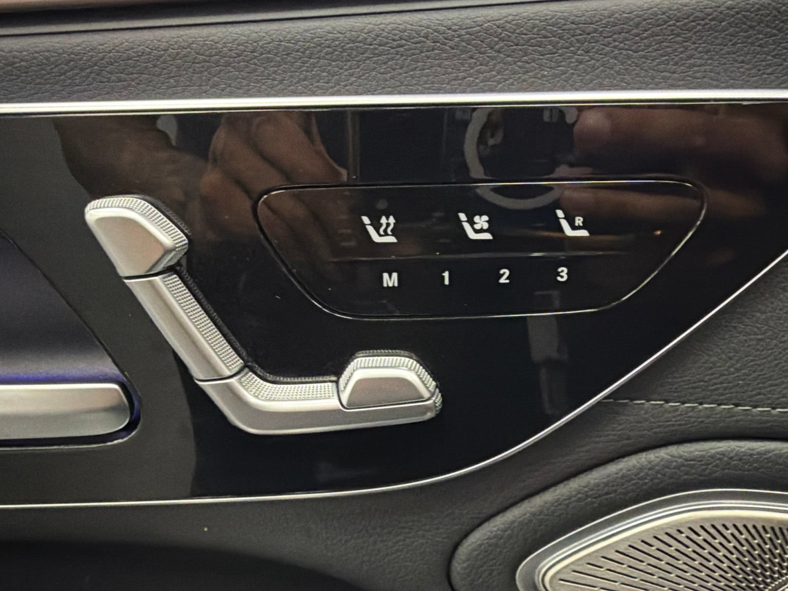 Certified 2023 Mercedes-Benz EQS 580 4MATIC Sedan image 23
