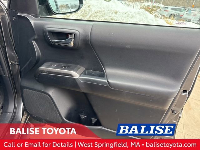 Used 2018 Toyota Tacoma TRD Off-Road w/ Technology Package image 31