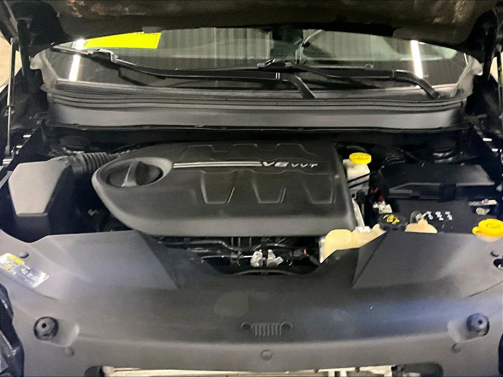 Used 2021 Jeep Cherokee Limited image 28